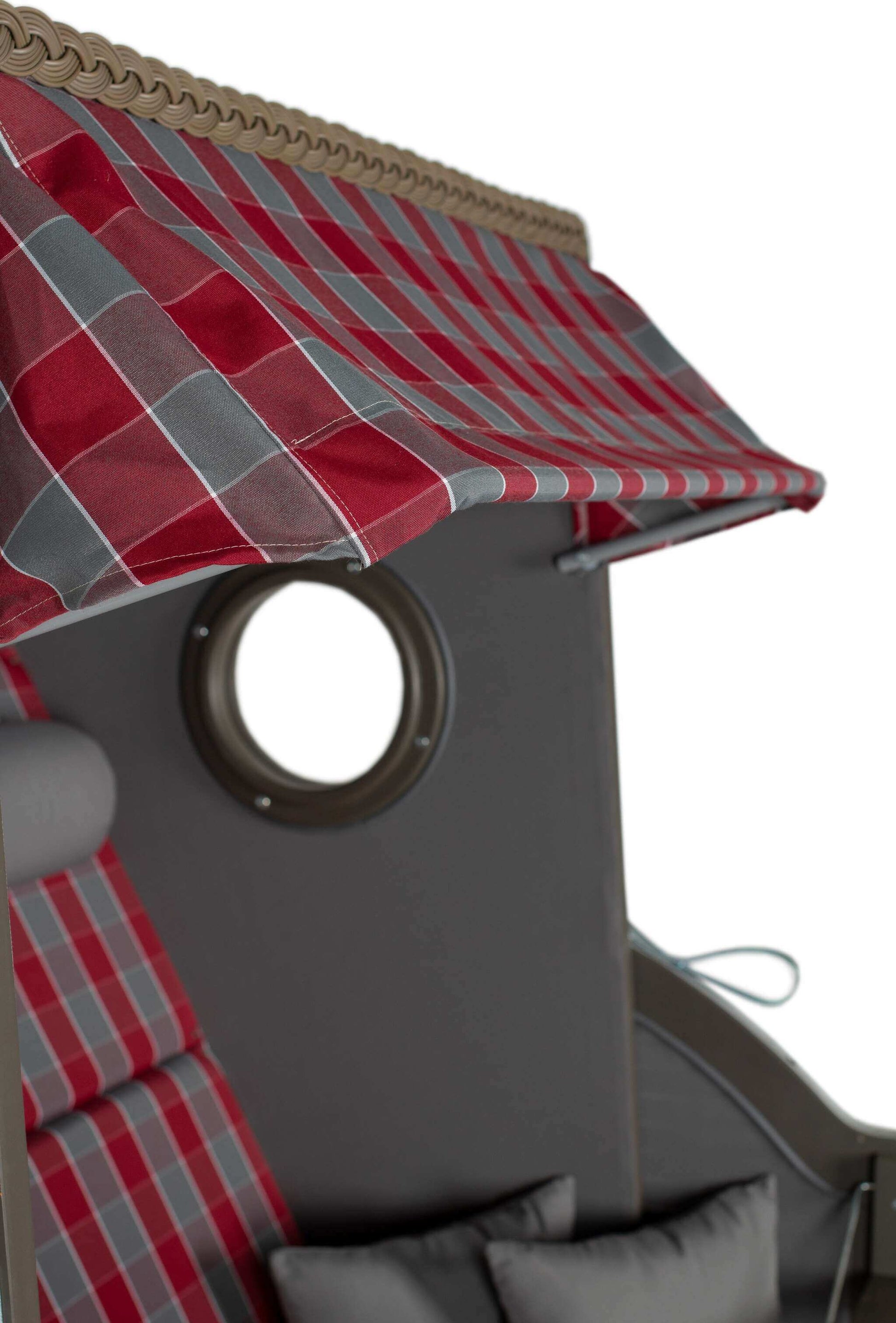 Strandkorb Trendy Twin View mit Bullaugen, PE nature grey, rot grau kariertem Dessin 472, Detailansicht Sonnendach und Seitenwand