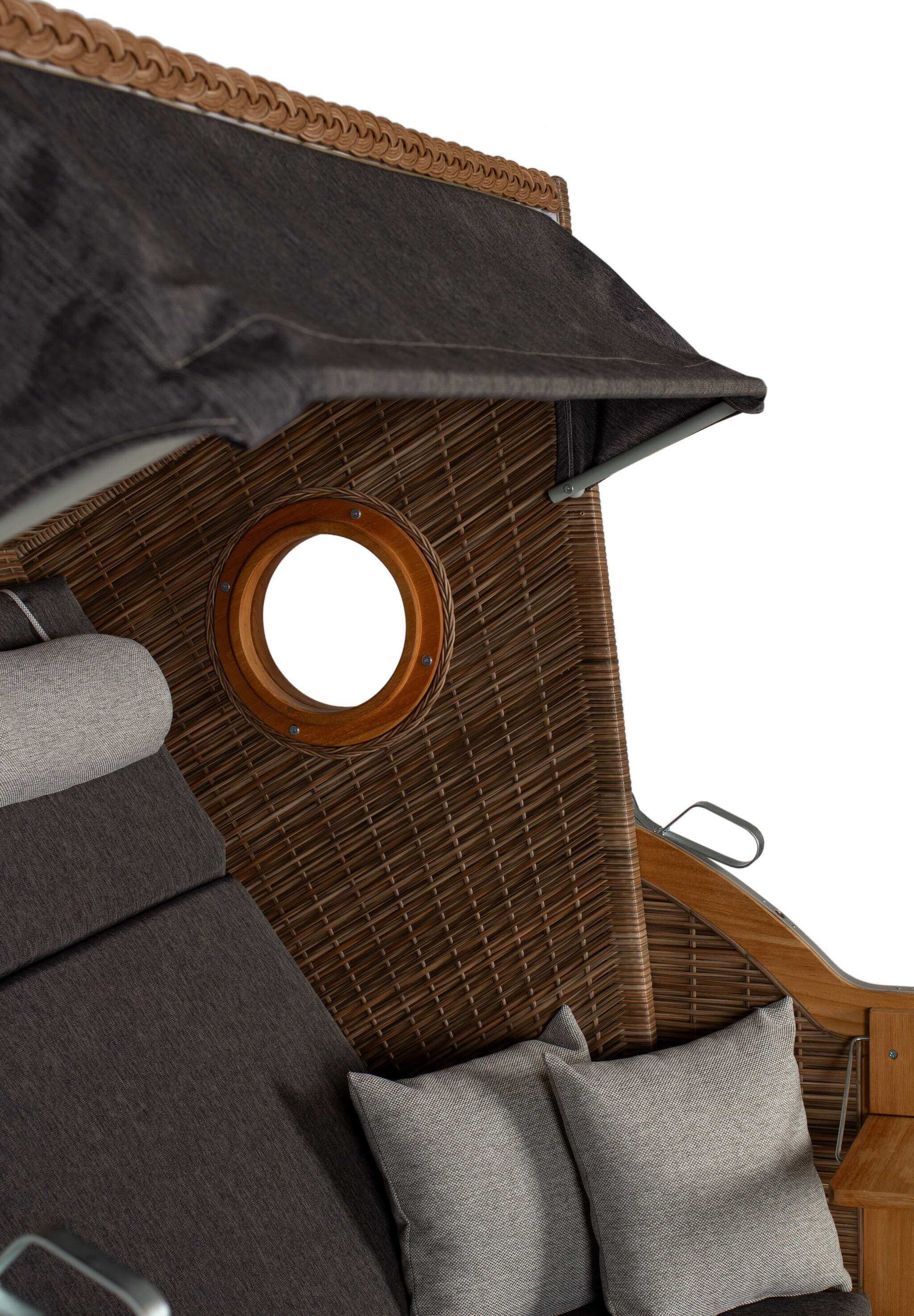 Strandkorb Trendy PURE Wave Teak XL mit Bullaugen, PE-Geflecht grau und schwarzen Polstern, Detailansicht Kopfbereich
