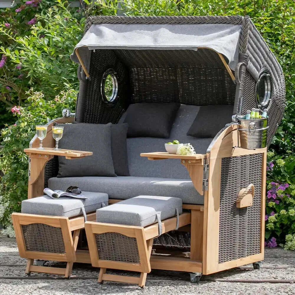 Strandkorb Mr. Deko Schillig Bullaugen Teak PE Grey 2,5-Sitzer XL Dessin 500 - Strandkorb Fachhandel Prieß