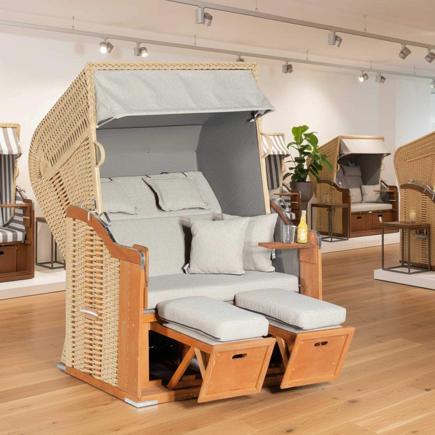 Strandkorb 255mit herausnehmbaren Polster in der Ausstellung